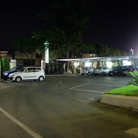 Meridiano Hotel Naples Luaran gambar