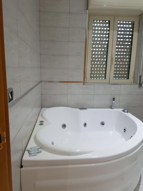 Meridiano Hotel Naples Luaran gambar