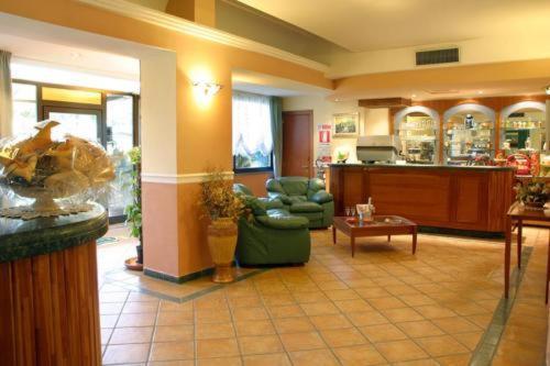 Meridiano Hotel Naples Luaran gambar